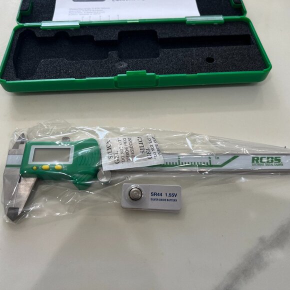 RCBS 6" Electronic Digital Caliper - Picture 3 of 5